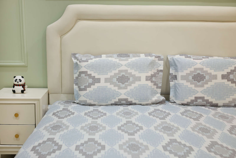 Glacier Mist Geometric King Bedsheet Set